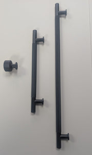 Ellis Knurled T-Bar Kitchen/Bedroom Door Handle Matt Black