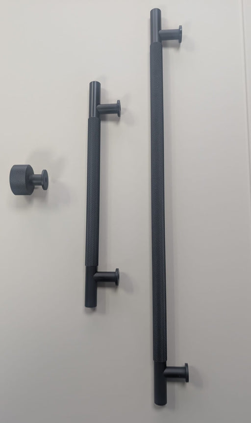 Ellis Knurled Post Knob Kitchen/Bedroom Door Knob Matt Black - Ellis Knurled Post Knob Kitchen/Bedroom Door Knob Matt