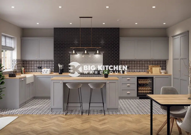 Balmoral Wood Grain ’Skinny’ Shaker Dove Grey Ash- Replacement Kitchen Doors (1965mm High 3 Panel)