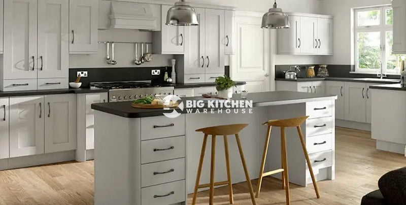 Buckingham Wood Grain Shaker Dove Grey- Replacement Kitchen Doors SAMPLE PRODUCTS